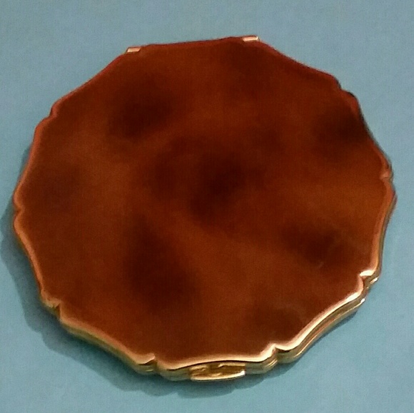 Stratton of England Other - VINTAGE STRATTON COMPACT